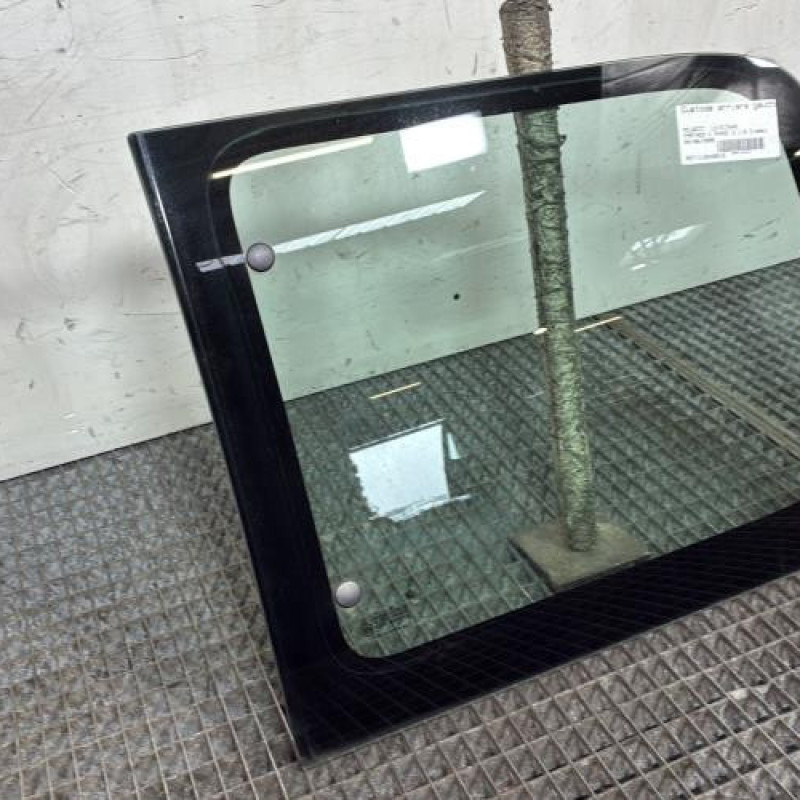 Custode arriere gauche PEUGEOT PARTNER 1 Photo n°2