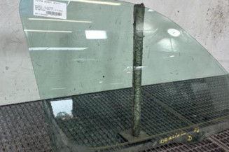 Vitre avant droit PEUGEOT PARTNER 1