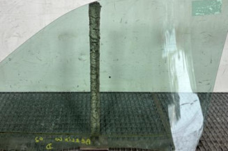 Vitre avant droit PEUGEOT PARTNER 1