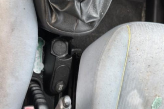 Bras essuie glace avant droit PEUGEOT BIPPER