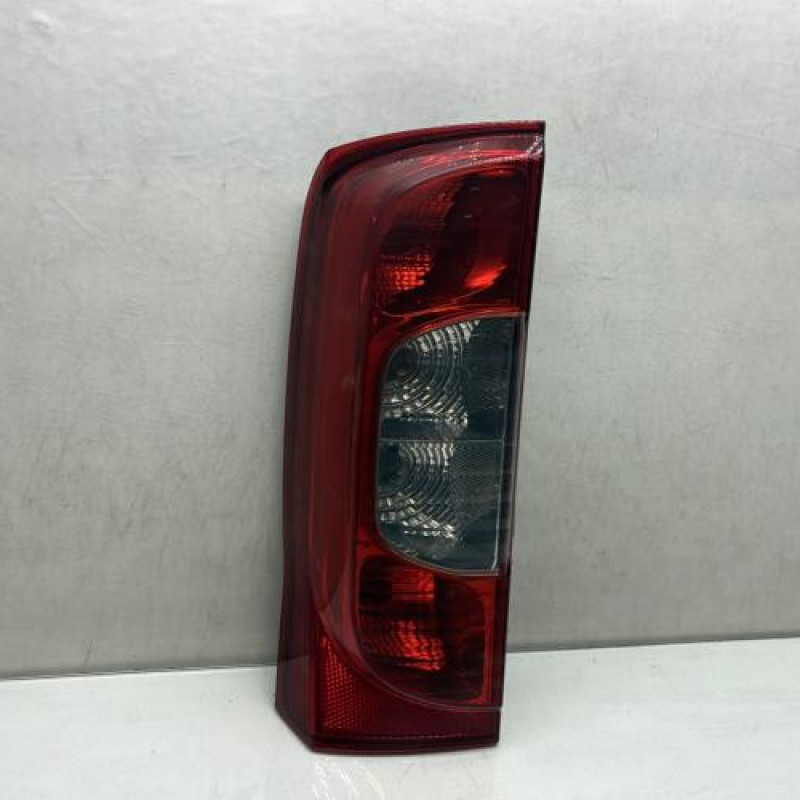 Feu arriere principal gauche (feux) PEUGEOT BIPPER Photo n°1