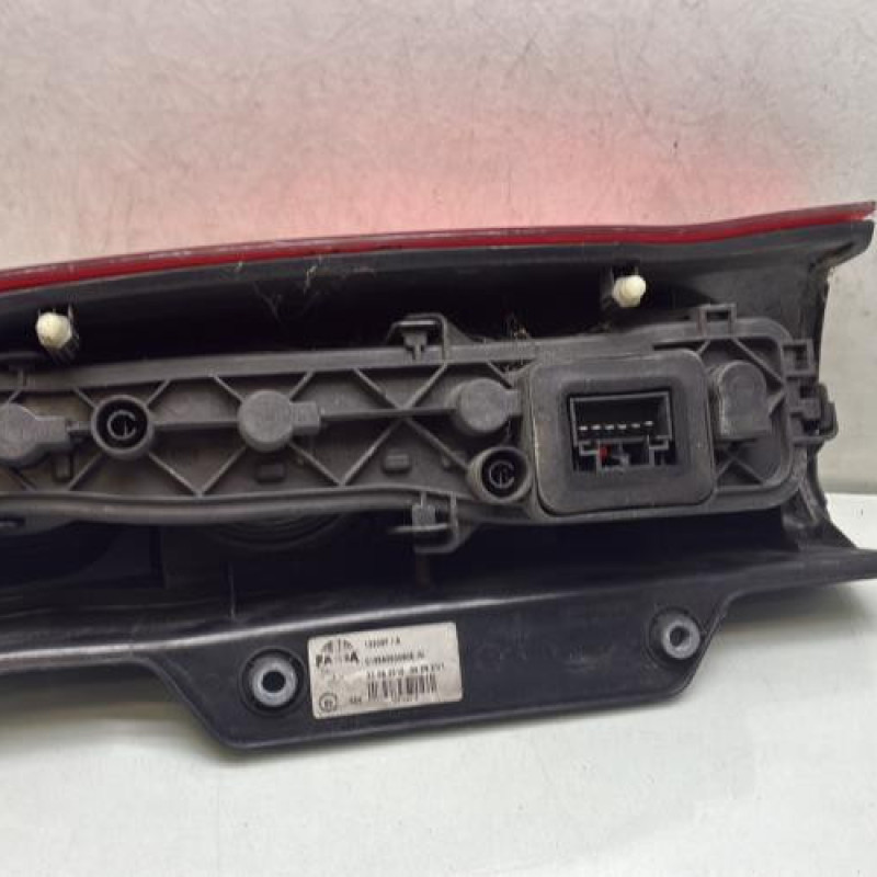 Feu arriere principal gauche (feux) PEUGEOT BIPPER Photo n°2