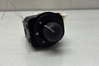 Commande retroviseurs PEUGEOT BIPPER Photo n°1