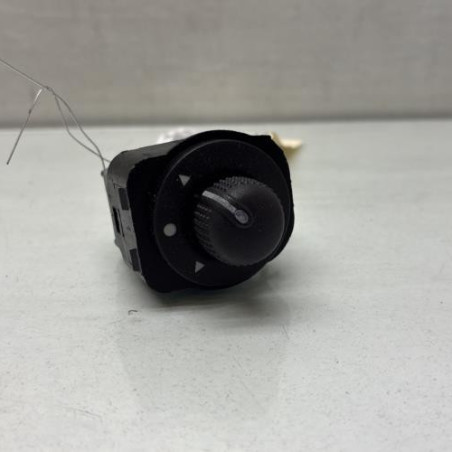 Commande retroviseurs PEUGEOT BIPPER Photo n°1