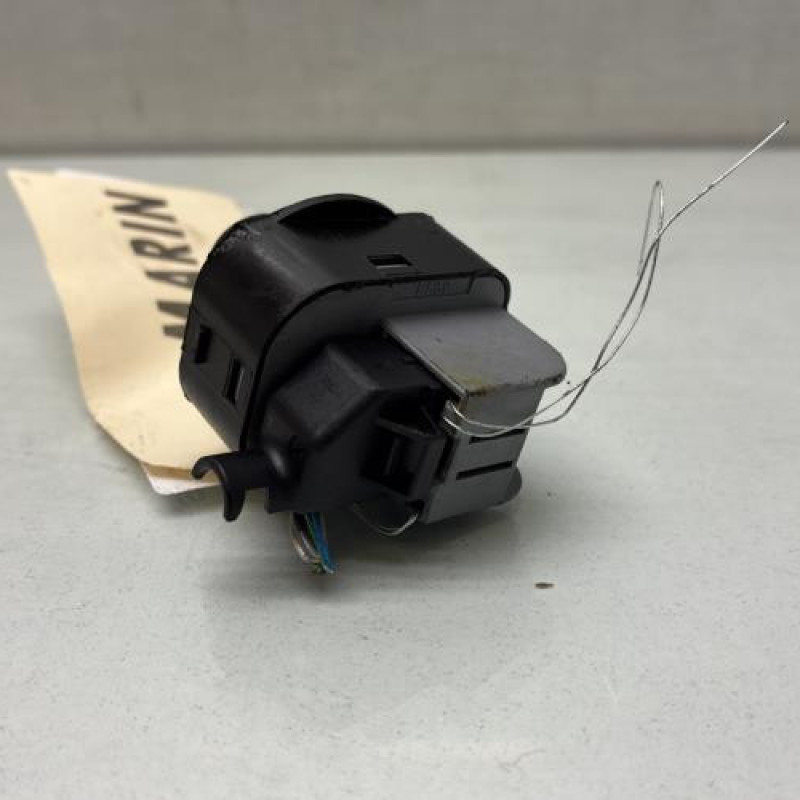 Commande retroviseurs PEUGEOT BIPPER Photo n°2