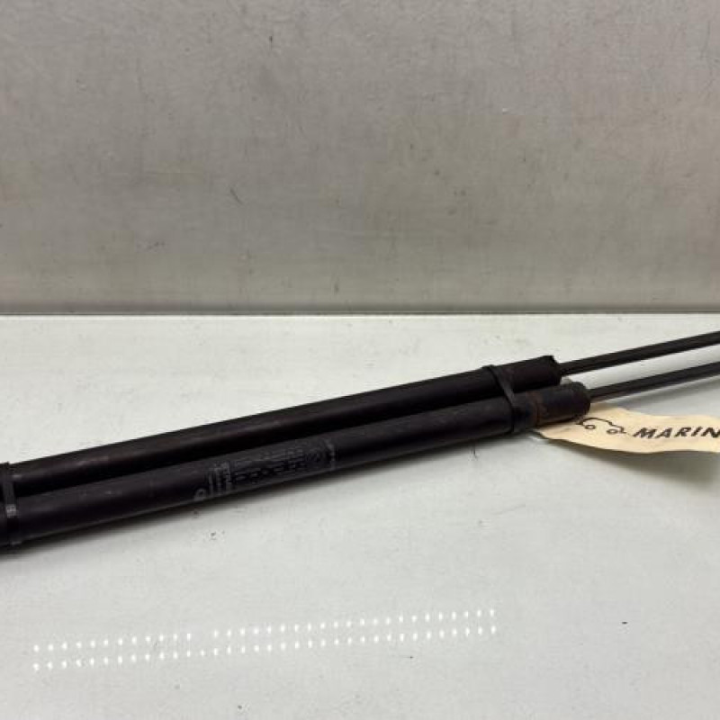 Verin de coffre PEUGEOT BIPPER Photo n°2