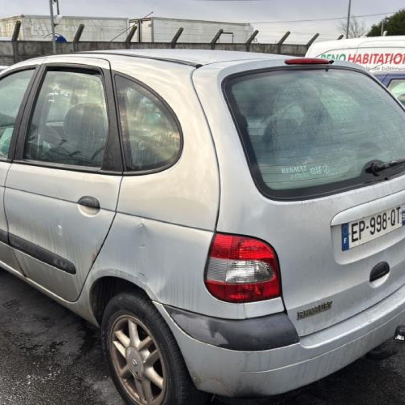 Pare choc arriere RENAULT SCENIC 1 Photo n°13