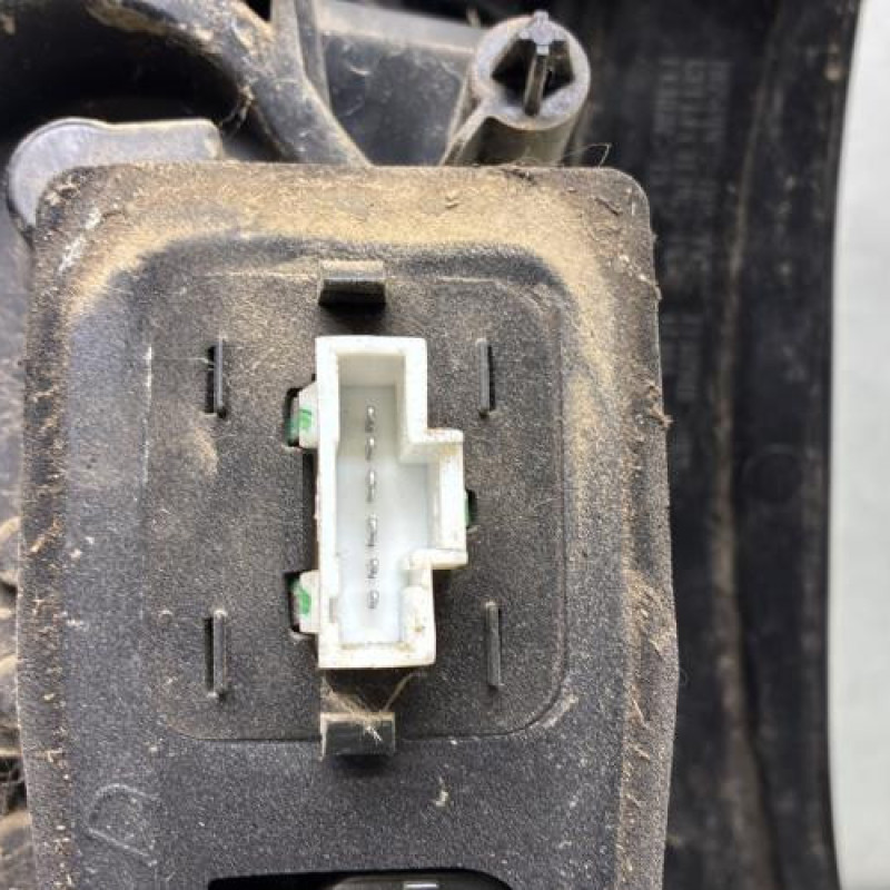 Feu arriere principal droit (feux) CITROEN C3 2 Photo n°3