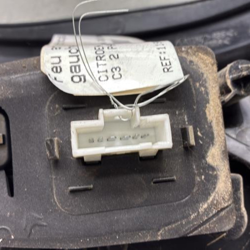 Feu arriere principal gauche (feux) CITROEN C3 2 Photo n°3