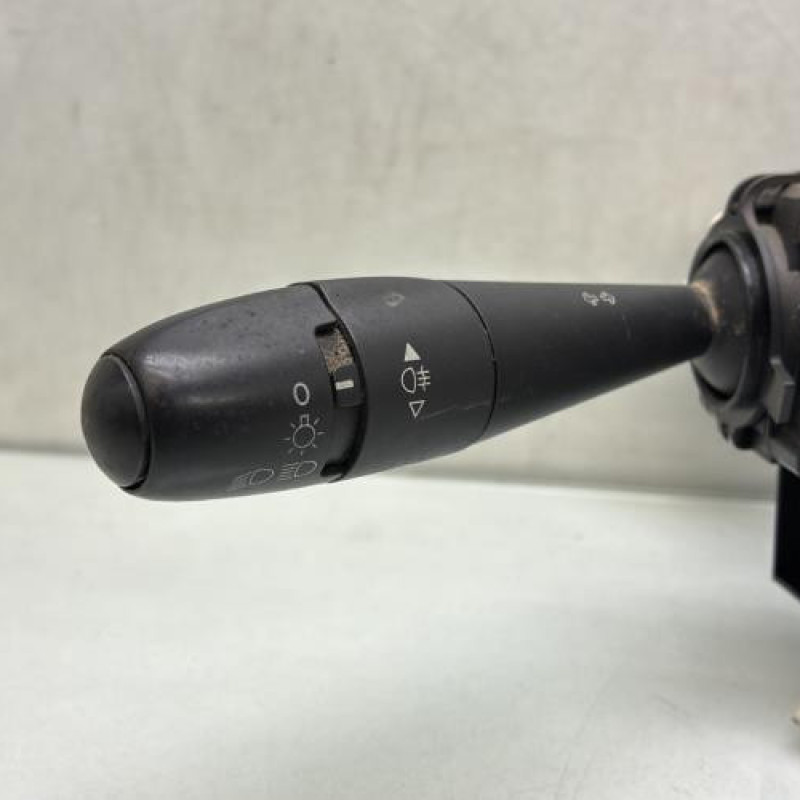 Com (Bloc Contacteur Tournant+Commodo Essuie Glace+Commodo Phare) CITROEN C3 2 Photo n°2