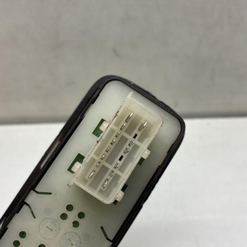 Interrupteur de leve vitre avant gauche CITROEN C3 2 Photo n°3