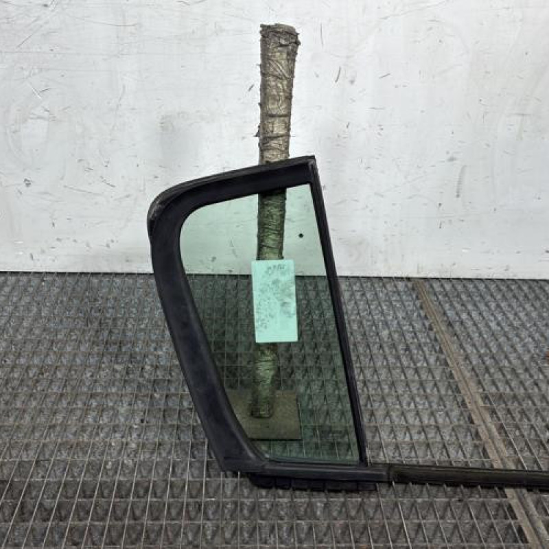 Custode arriere gauche (porte) RENAULT CLIO 3 Photo n°4