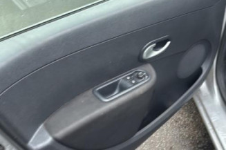 Custode arriere gauche (porte) RENAULT CLIO 3