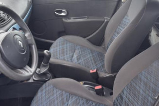 Custode arriere gauche (porte) RENAULT CLIO 3