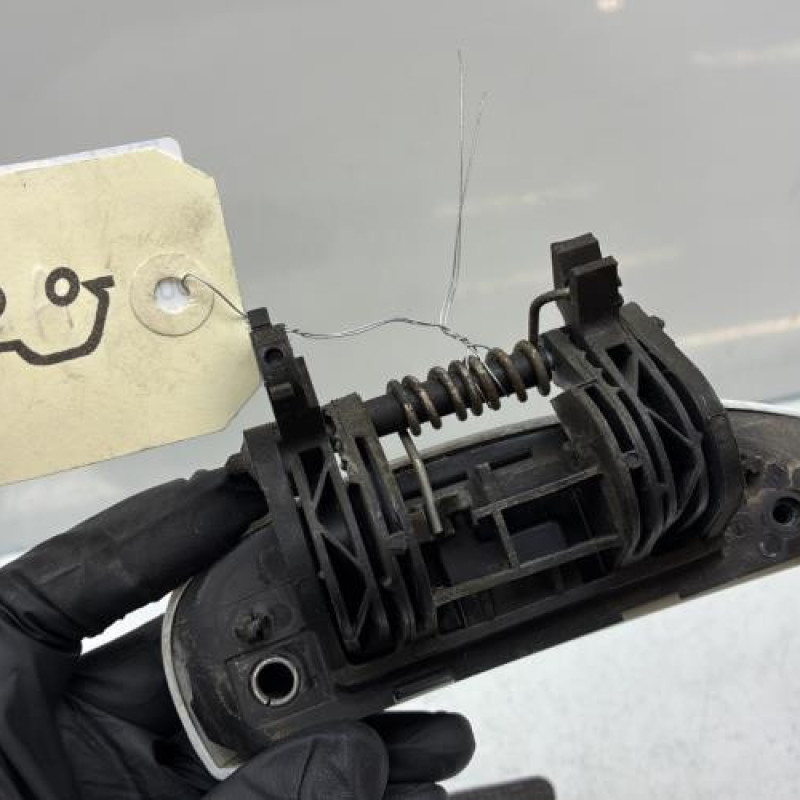 Poignee porte arriere gauche DACIA DUSTER 2 Photo n°3