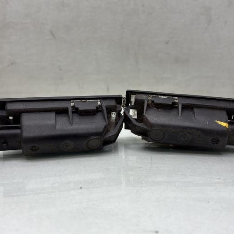 Eclairage de plaque DACIA SANDERO 2 Photo n°2