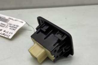 Interrupteur de leve vitre avant droit DACIA SANDERO 2