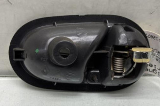 Poignee interieur arriere gauche DACIA SANDERO 2