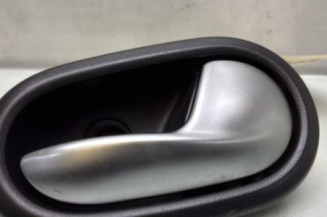 Poignee interieur avant droit DACIA SANDERO 2 Photo n°1