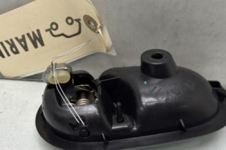 Poignee interieur avant droit DACIA SANDERO 2