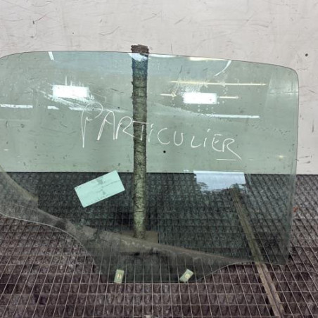 Vitre arriere droit PEUGEOT 308 1 Photo n°1