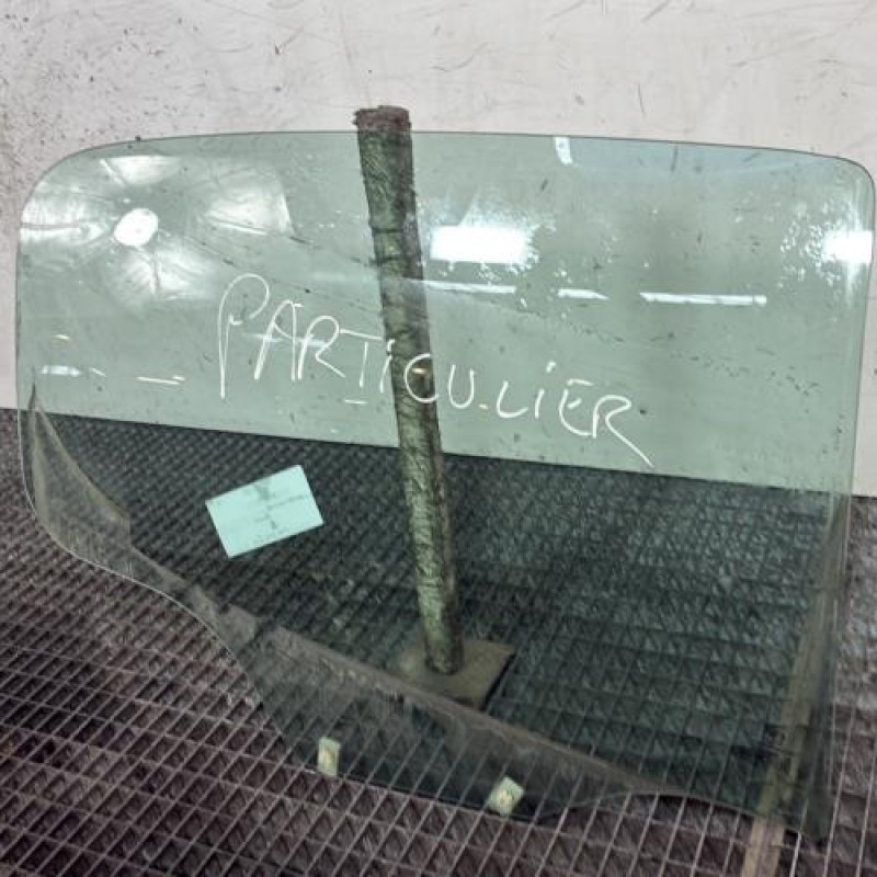 Vitre arriere droit PEUGEOT 308 1 Photo n°3