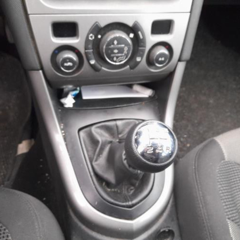 Vitre arriere droit PEUGEOT 308 1 Photo n°12