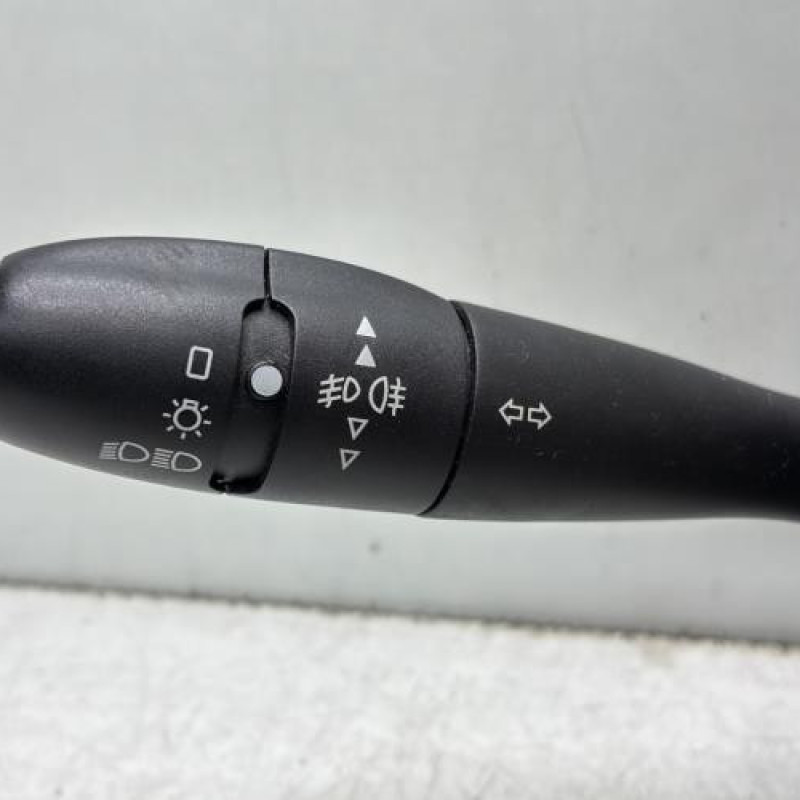 Com (Bloc Contacteur Tournant+Commodo Essuie Glace+Commodo Phare) PEUGEOT 308 1 Photo n°3