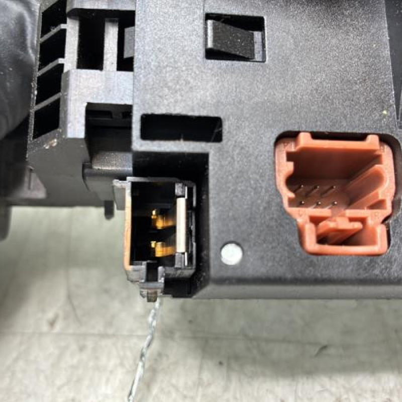 Com (Bloc Contacteur Tournant+Commodo Essuie Glace+Commodo Phare) PEUGEOT 308 1 Photo n°7