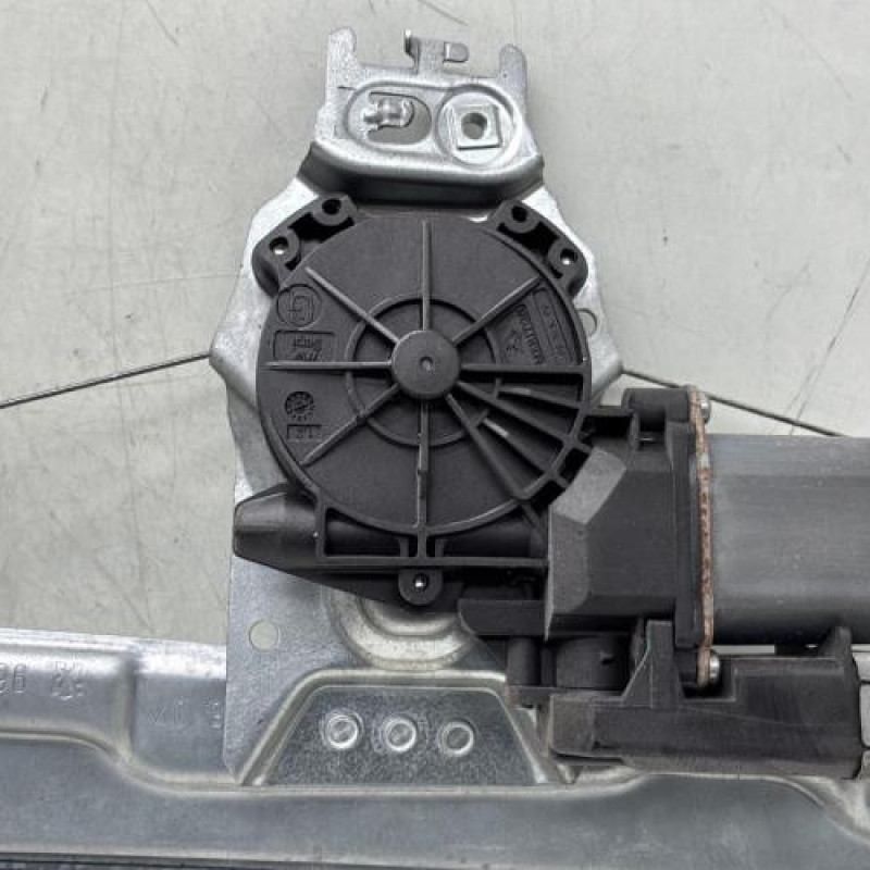 Leve vitre electrique avant gauche PEUGEOT 308 1 Photo n°7