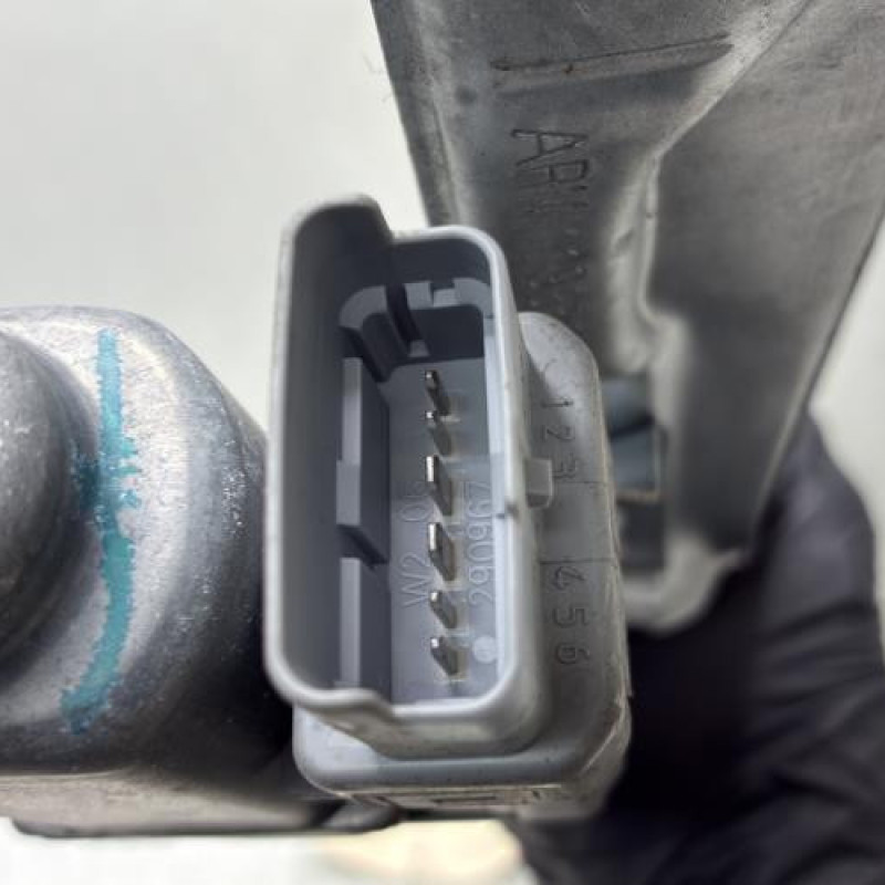 Leve vitre electrique avant gauche PEUGEOT 308 1 Photo n°9