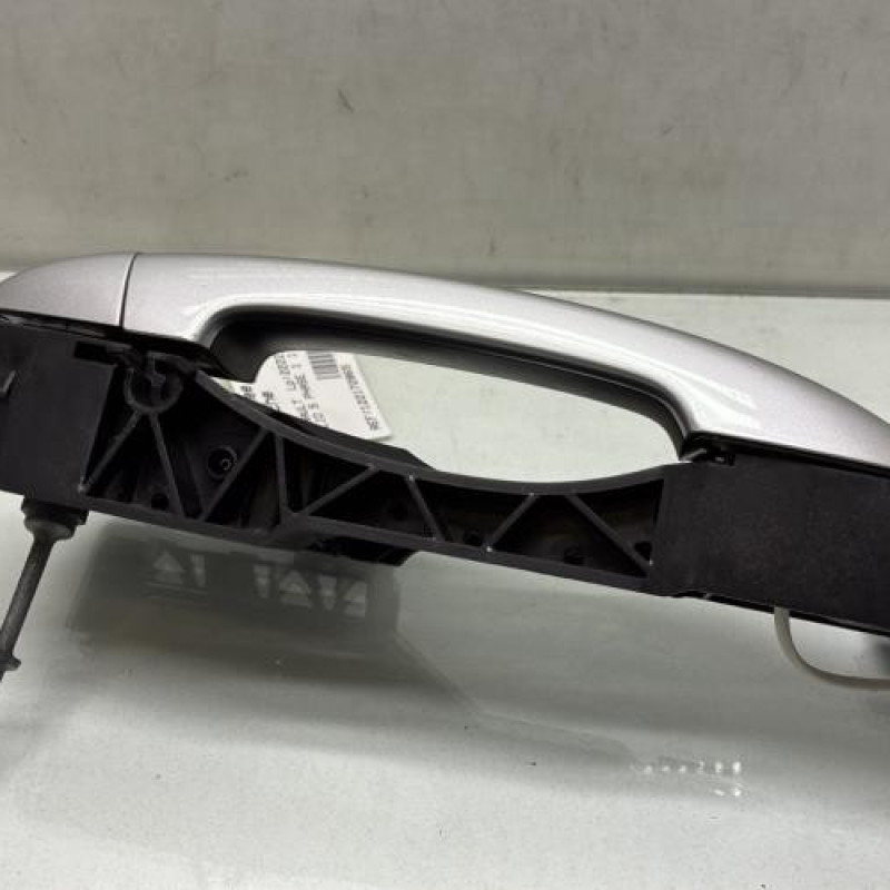 Poignee porte avant gauche RENAULT CLIO 5 Photo n°1