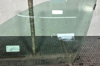 Vitre avant gauche RENAULT MEGANE 1 Photo n°1