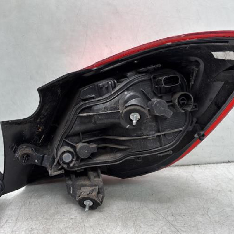 Feu arriere principal gauche (feux) OPEL CORSA E Photo n°2