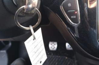 Vitre avant gauche OPEL CORSA E