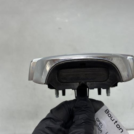 Bouton de coffre OPEL CORSA E