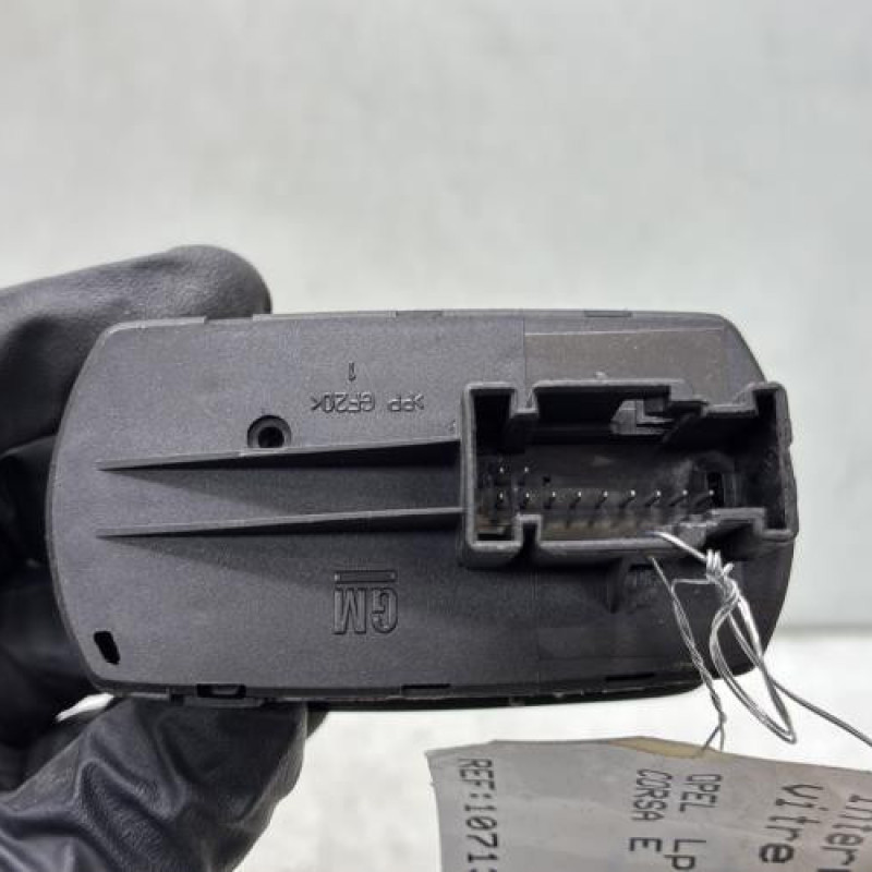 Interrupteur de leve vitre avant gauche OPEL CORSA E Photo n°3