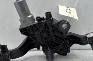 Moteur essuie glace arriere OPEL CORSA E Photo n°1