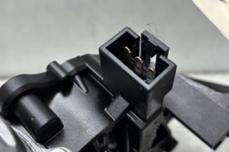 Moteur essuie glace arriere OPEL CORSA E