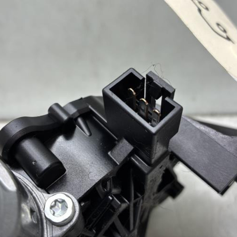 Moteur essuie glace arriere OPEL CORSA E Photo n°4