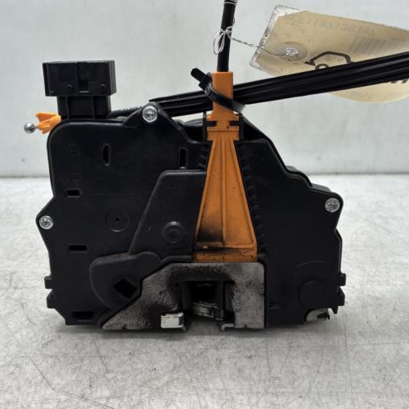 Serrure avant gauche OPEL CORSA E Photo n°5