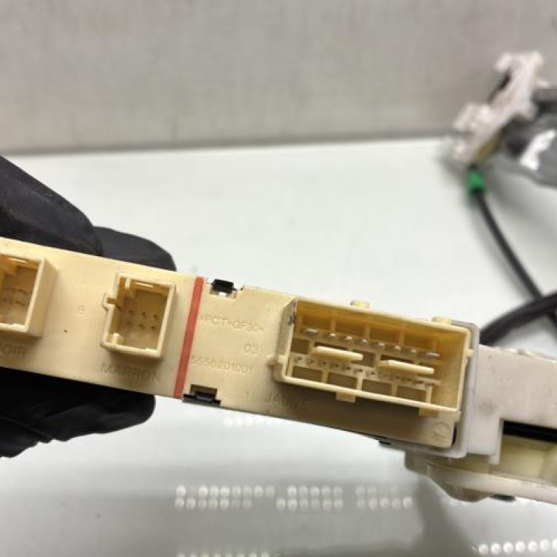 Leve vitre electrique avant gauche CITROEN C5 1 Photo n°7