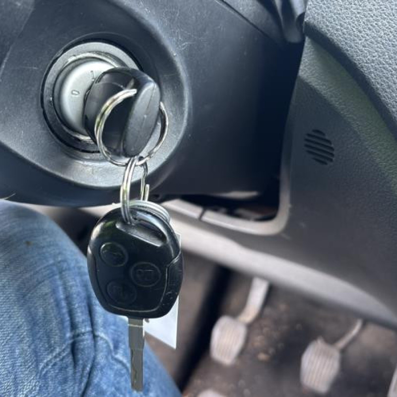 Feu arriere principal droit (feux) FORD C-MAX 1 Photo n°20