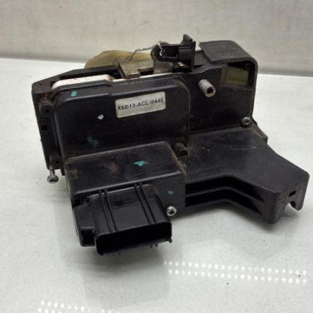 Serrure avant droit FORD FIESTA 5