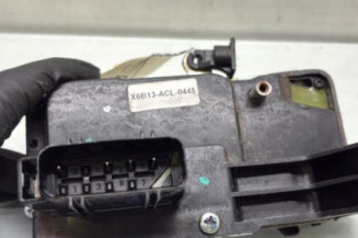 Serrure avant droit FORD FIESTA 5