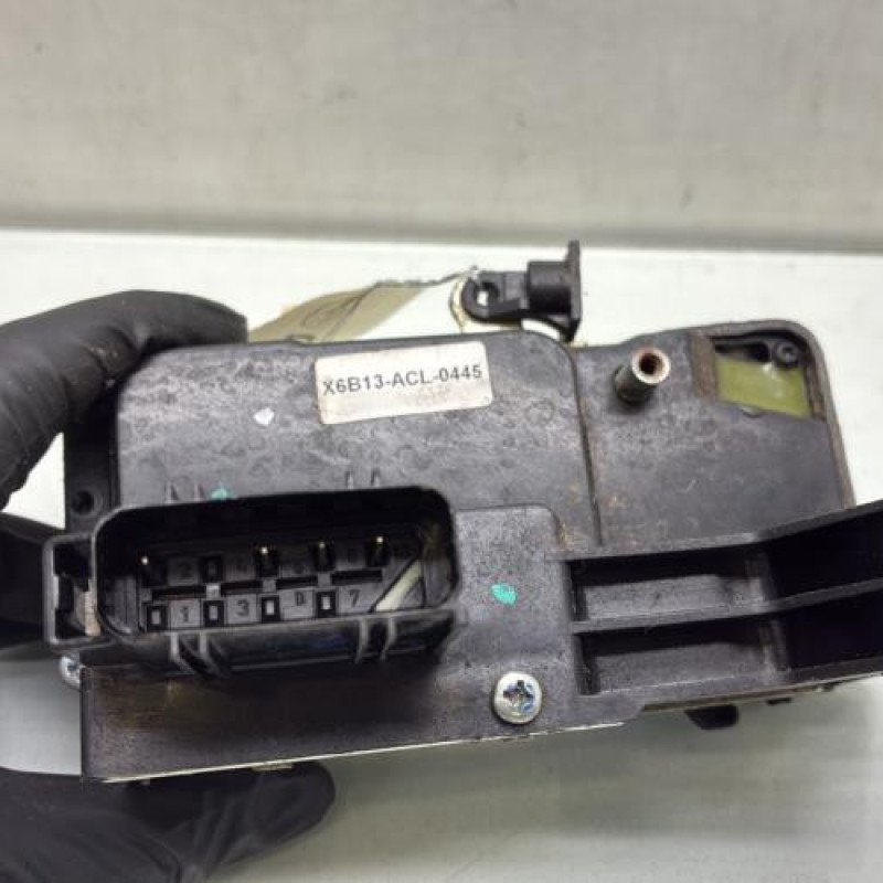 Serrure avant droit FORD FIESTA 5 Photo n°4