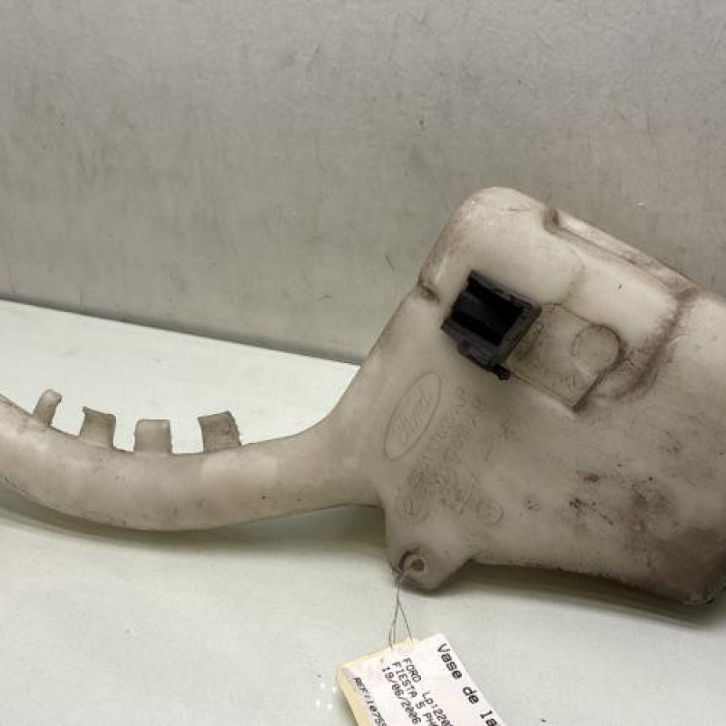 Vase de lave glace FORD FIESTA 5 Photo n°1