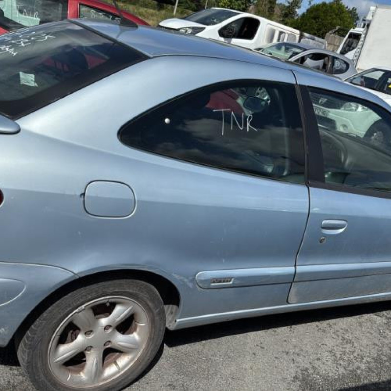 Feu arriere stop central CITROEN XSARA Photo n°10