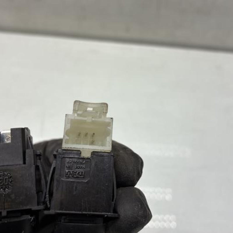 Interrupteur de leve vitre avant gauche CITROEN XSARA Photo n°3