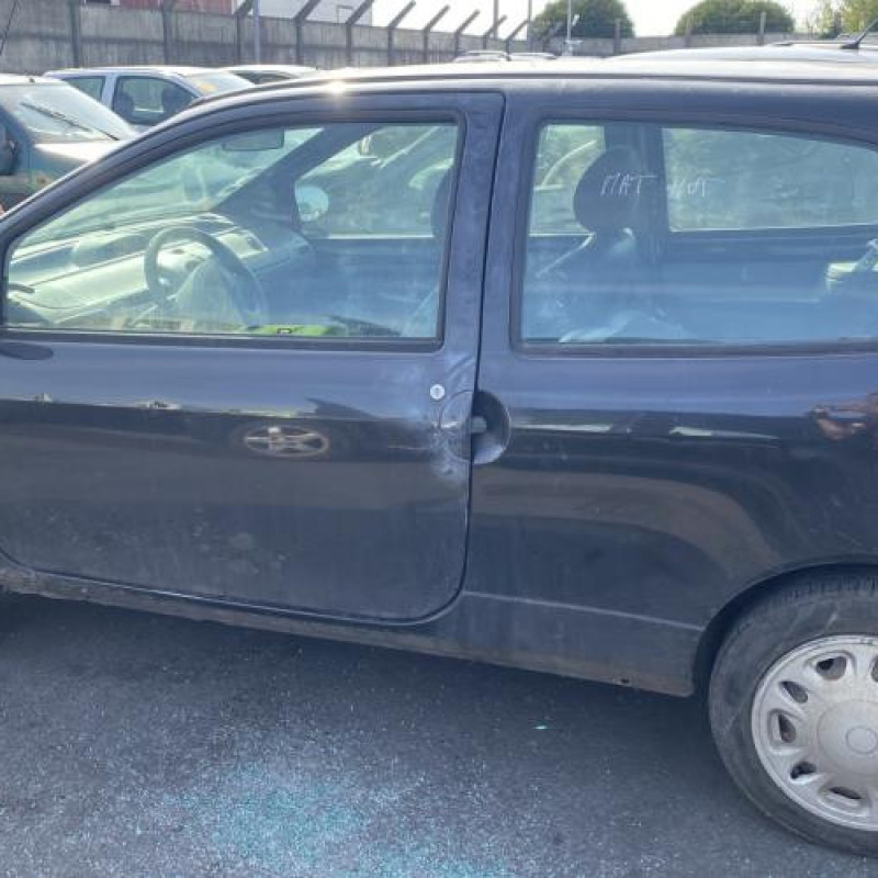 Retroviseur droit RENAULT TWINGO 1 Photo n°11